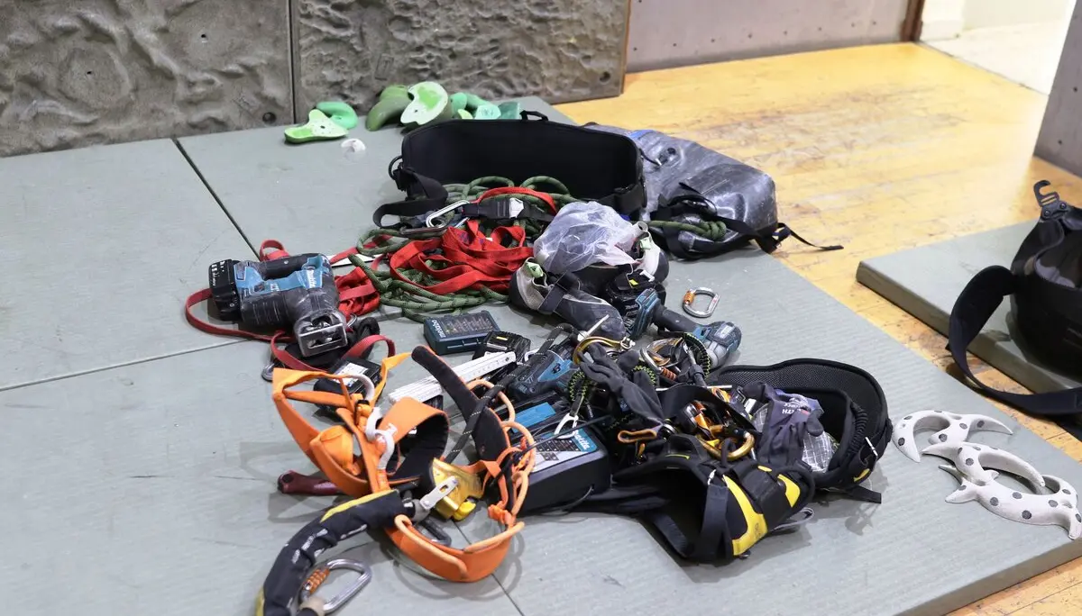 Materiallager beim Routenbau | © Isabel Arenas