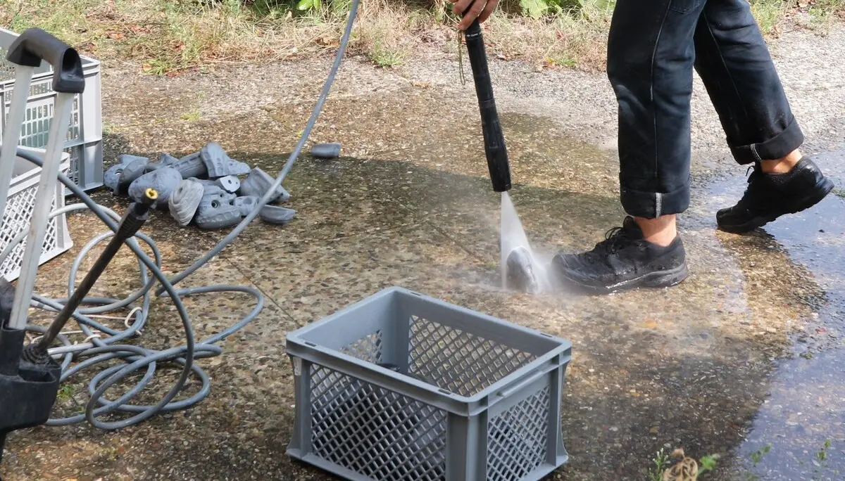 Griffe werden gereinigt | © Isabel Arenas