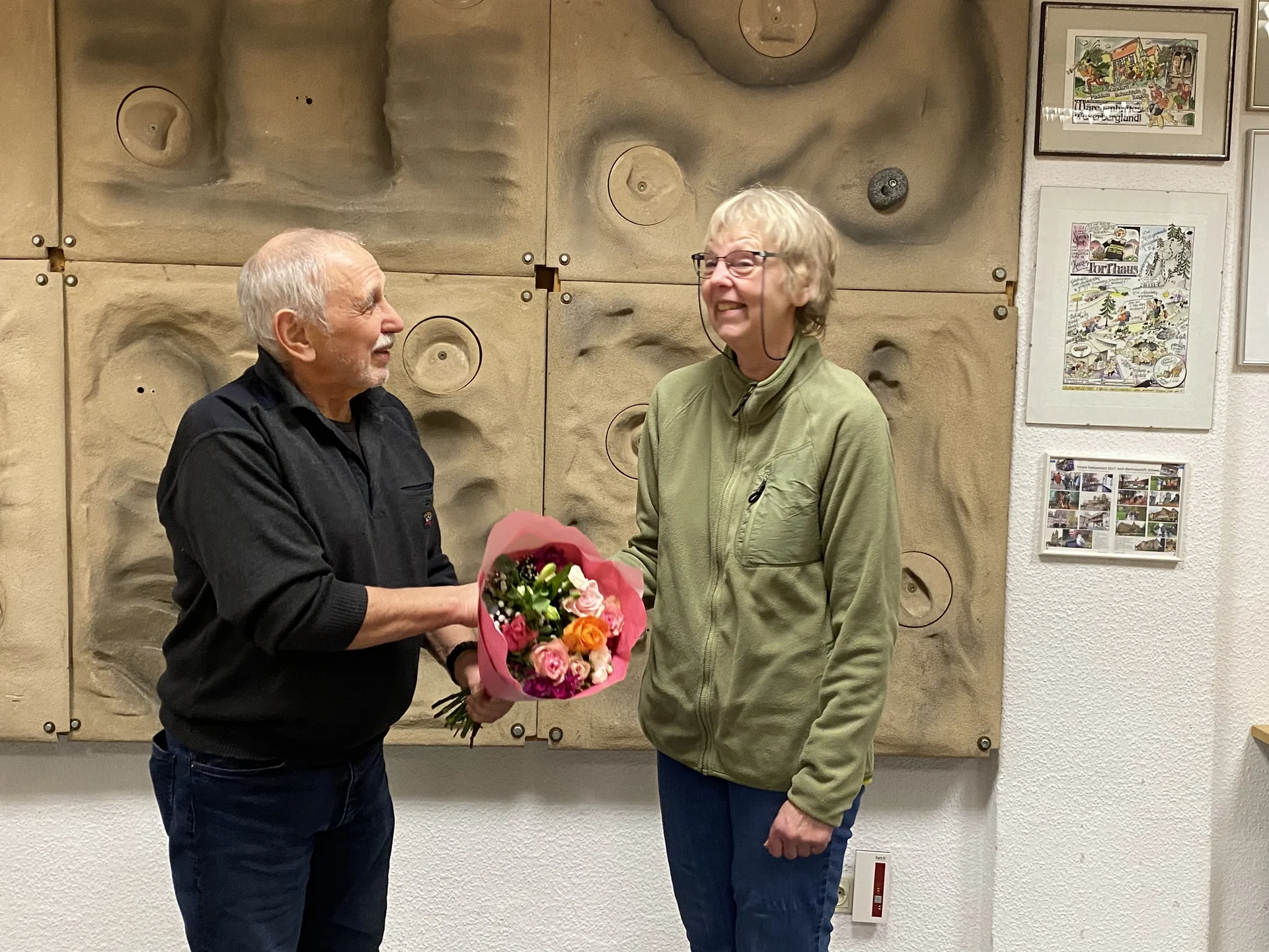 Glückwunsch an 7000stes Mitglied | © AlpinClub Berlin