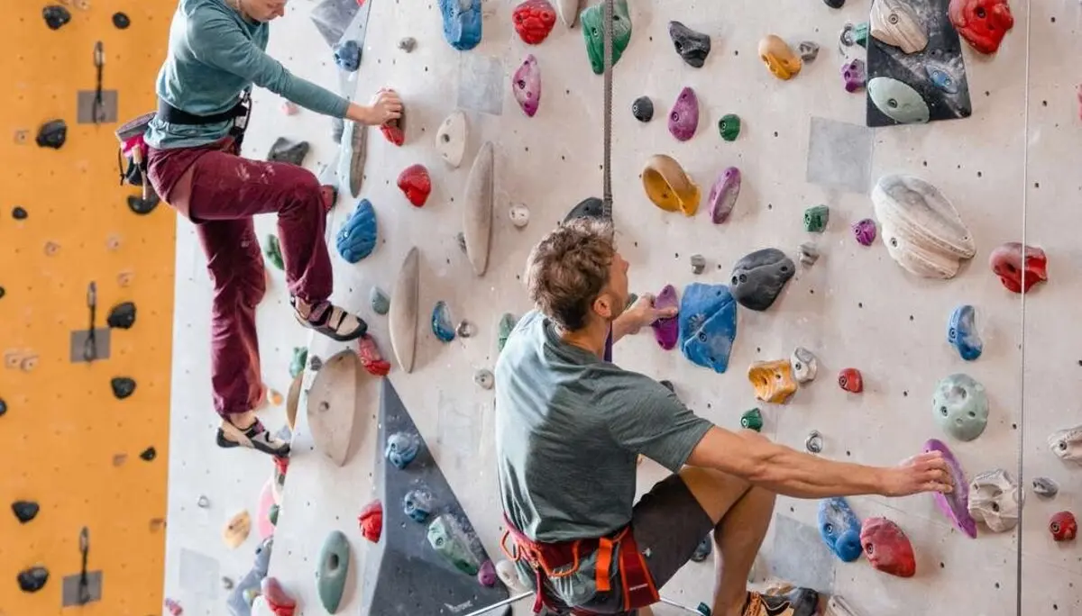 Indoor-Klettern am Autobelay | © DAV / Marisa Koch