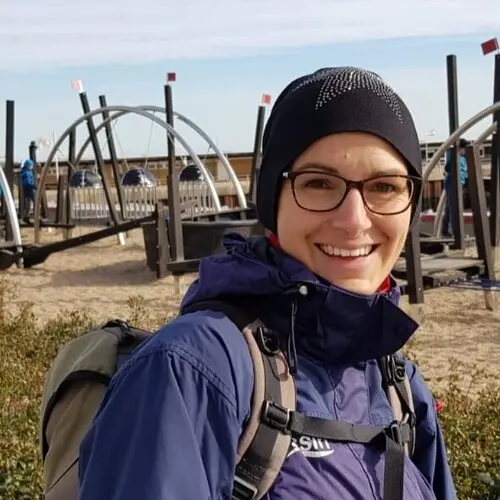 Anna Börner auf dem Spielplatz | © Anna Börner