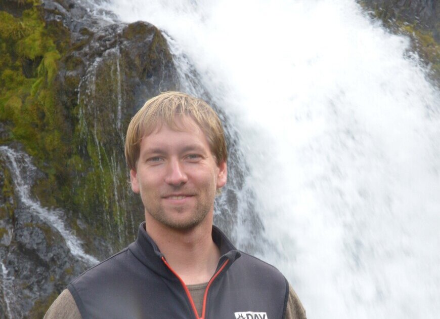 Philipp Bannasch | © Philipp Bannasch Phillipp Bannasch am Wasserfall | © Philipp Bannasch
