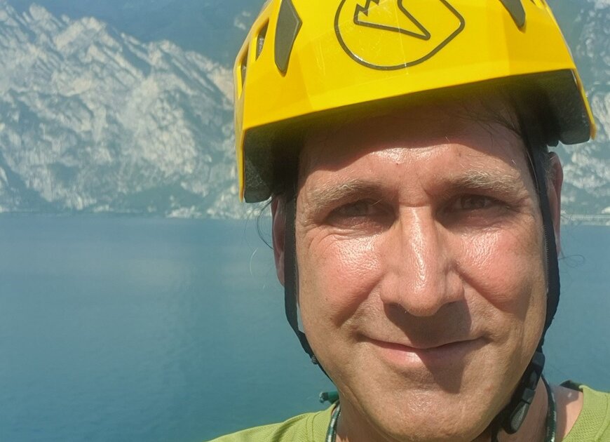 Uwe Borrmann | © Uwe Borrmann Uwe Borrmann beim Klettern an der Küste | © Uwe Borrmann